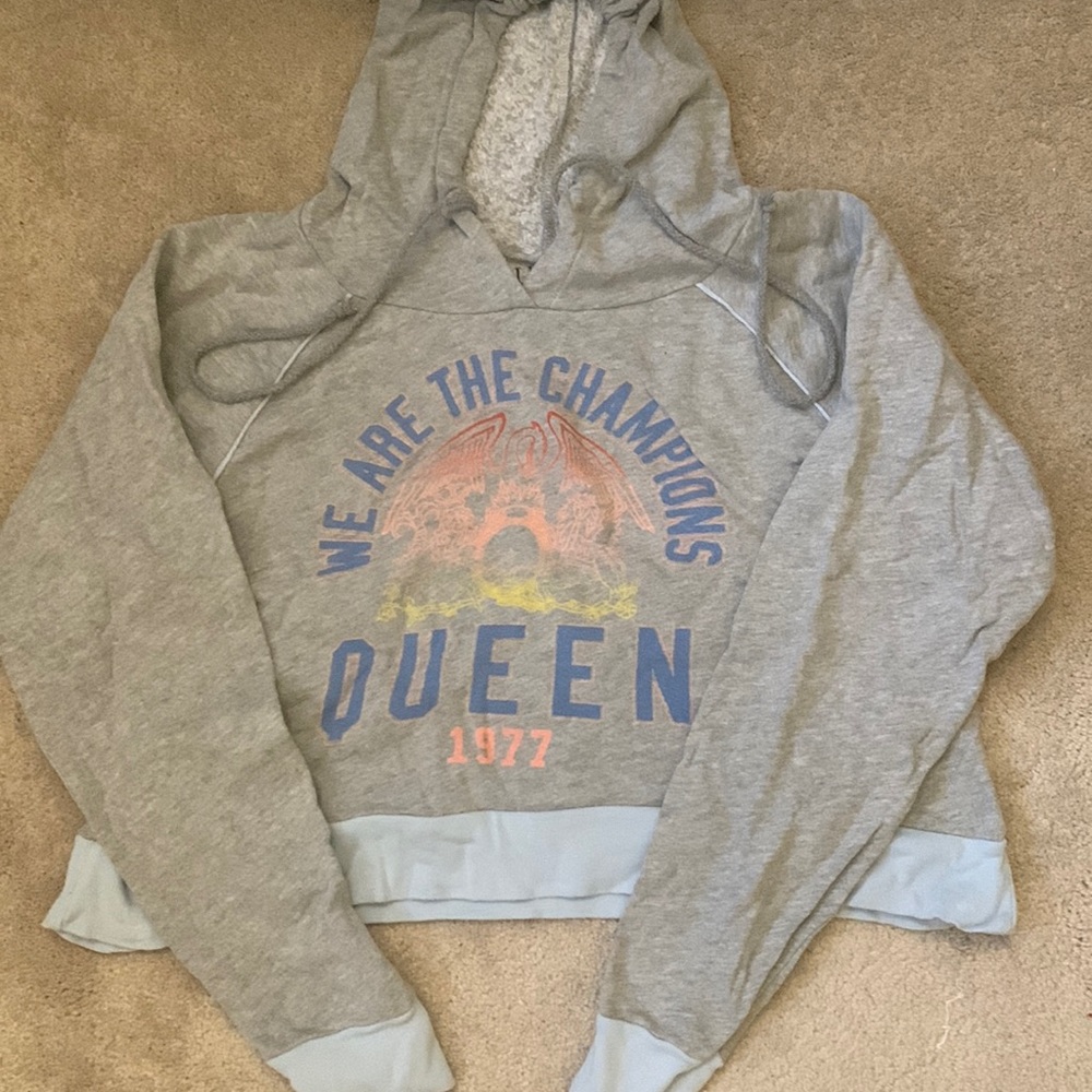 QUEEN (Official Merch) Cropped Hoodie.              Offers accepted!!!!